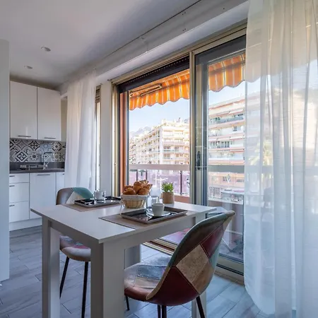Magnifique 2 Pieces Au Coeur De Menton, Plages, Commerces Et Proximite Gares Apartament Mentona