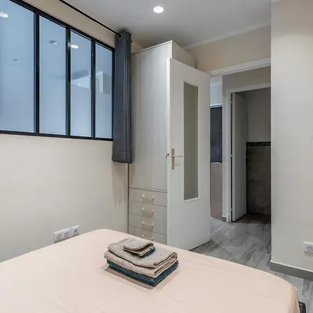 Apartment Fabuleux 2 Personnes Au Coeur De Menton, Climatise Et Proche Gares Routiere Et Sncf