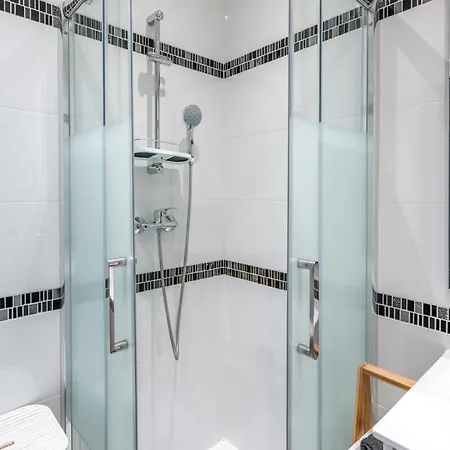 Magnifique 2 Pieces Au Coeur De Menton, Plages, Commerces Et Proximite Gares 公寓 *