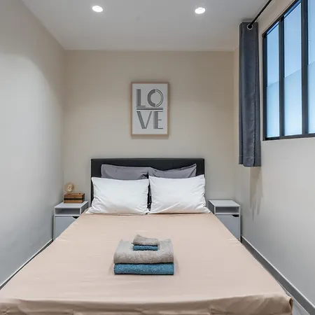 Apartment Fabuleux 2 Personnes Au Coeur De Menton, Climatise Et Proche Gares Routiere Et Sncf *