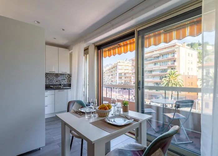 Magnifique 2 Pieces Au Coeur De Menton, Plages, Commerces Et Proximite Gares مينتون