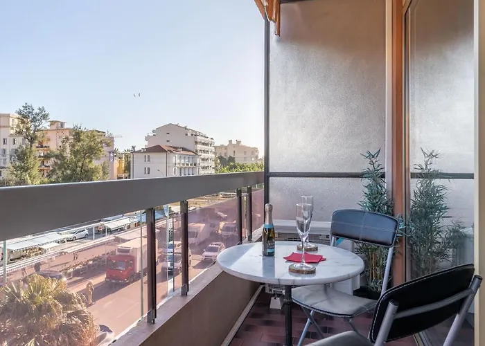 Magnifique 2 Pieces Au Coeur De Menton, Plages, Commerces Et Proximite Gares Lejlighed